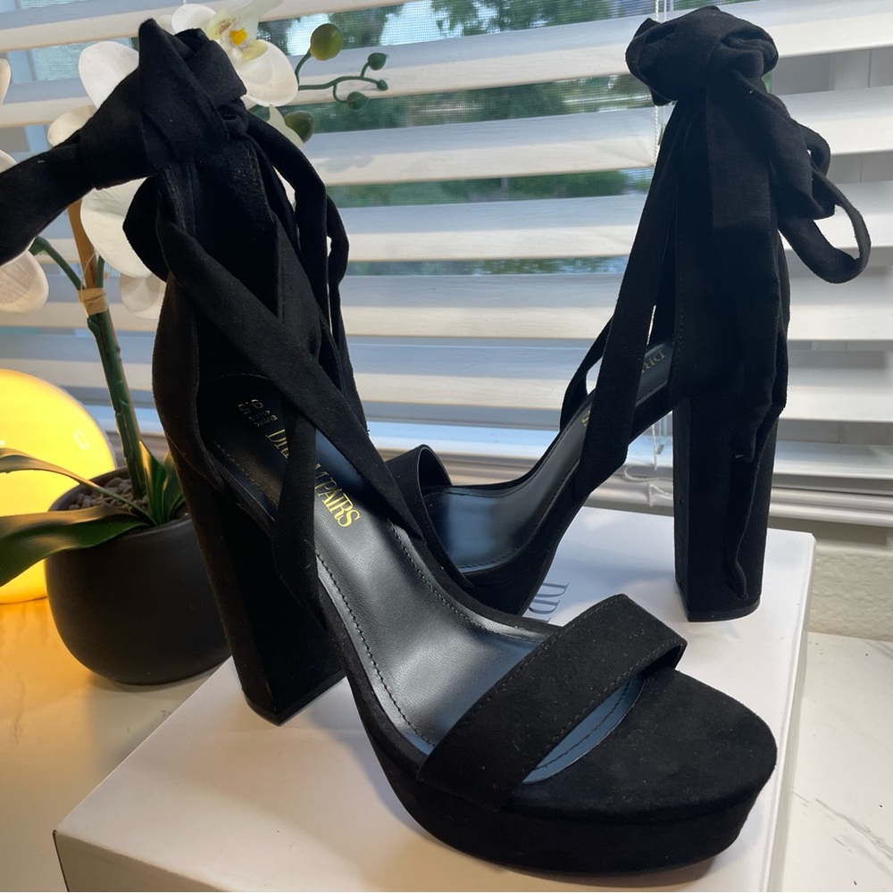 Elegant Black Platform Heels
